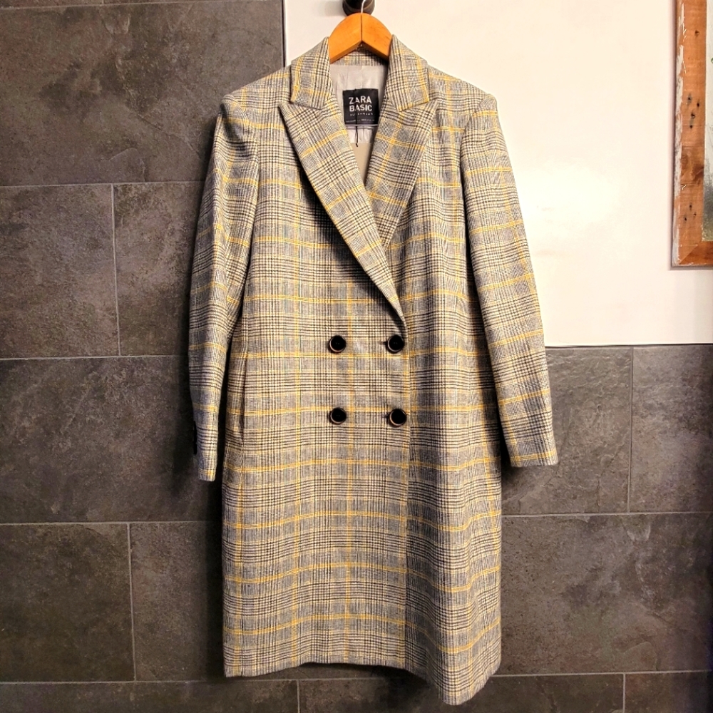 Zara Basic Checkered Outerwear. XS
